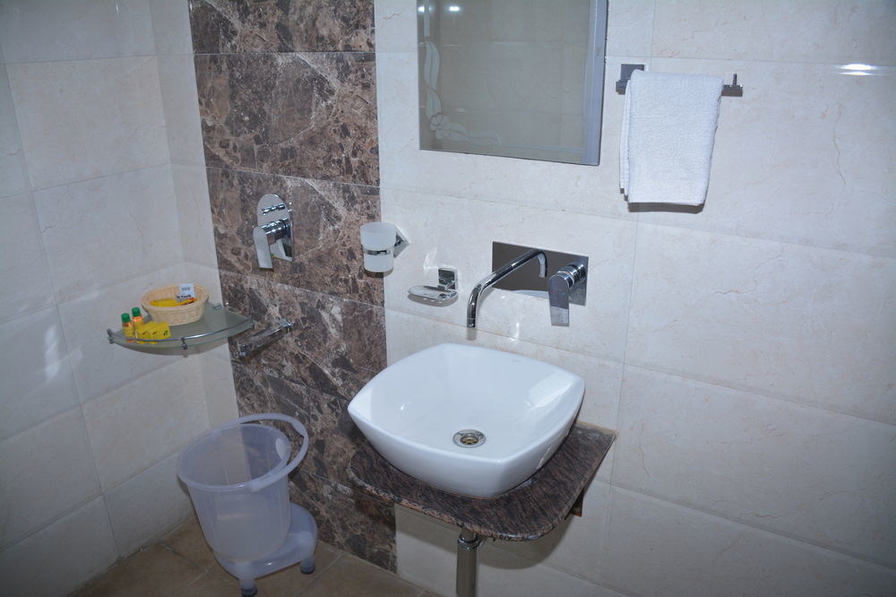 Fabhotel Padmavati Palace Mansarovar Jaipur Exterior photo